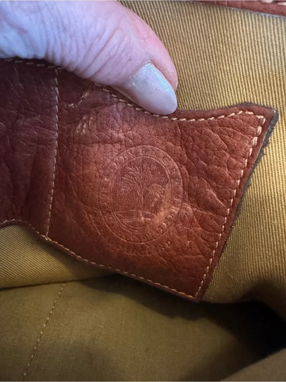 Levenger Tusting Clipper Leather Messenger Bag Made In England